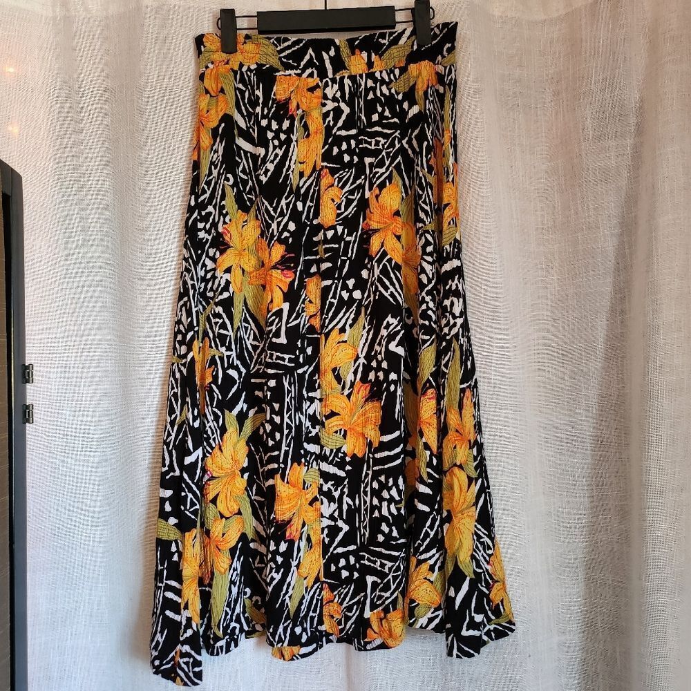 Elegant Black and Yellow Floral Maxi Skirt